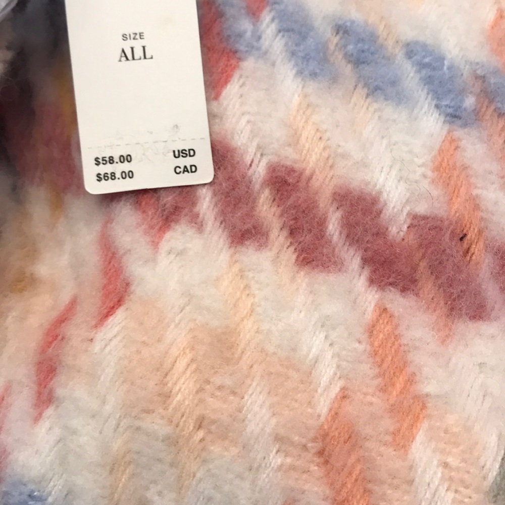 Anthropologie Brooklyn houndstooth soft scarf NWT - Picture 3 of 4